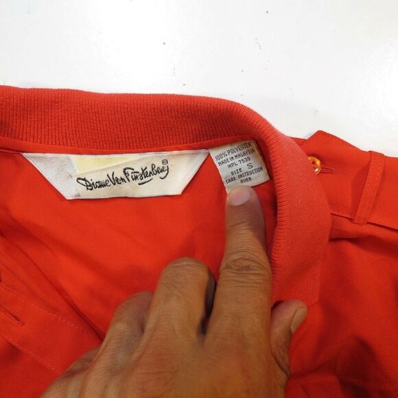 VINTAGE 1970s DIANE VON FURSTENBERG DVF BUTTON UP TOP BLOUSE SHIRT Womens S Red - Picture 3 of 3